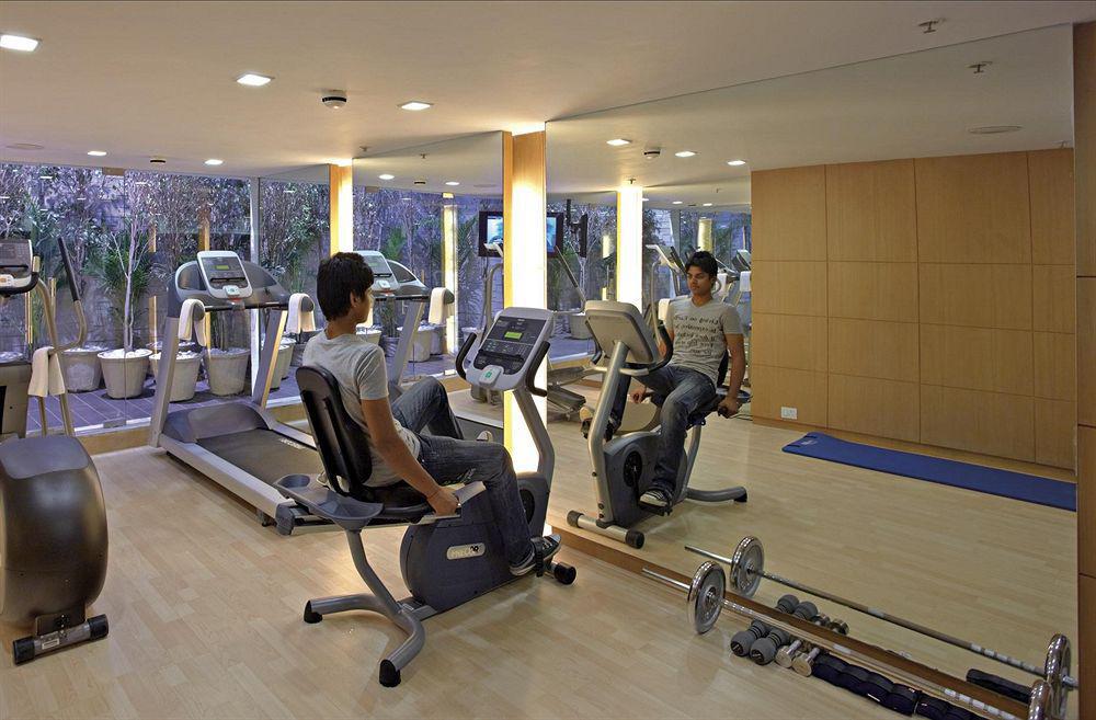 Country & By Radisson, Gurugram Sector 12